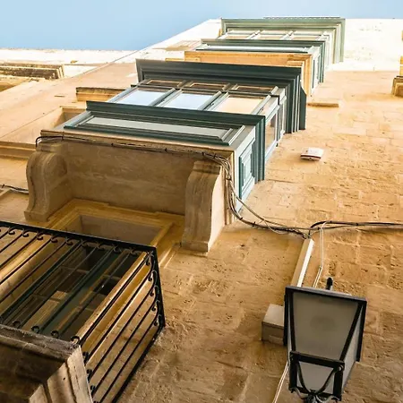 Doors Apartment Valletta