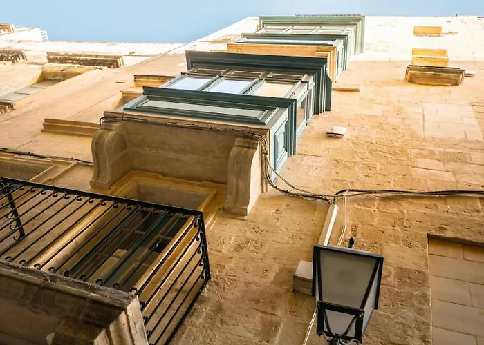 Doors Apartment Valletta